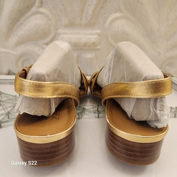 Naturalizer "Hilma" dark gold Sandals. NIB. Size 7.5 Wide - Picture 6 of 11